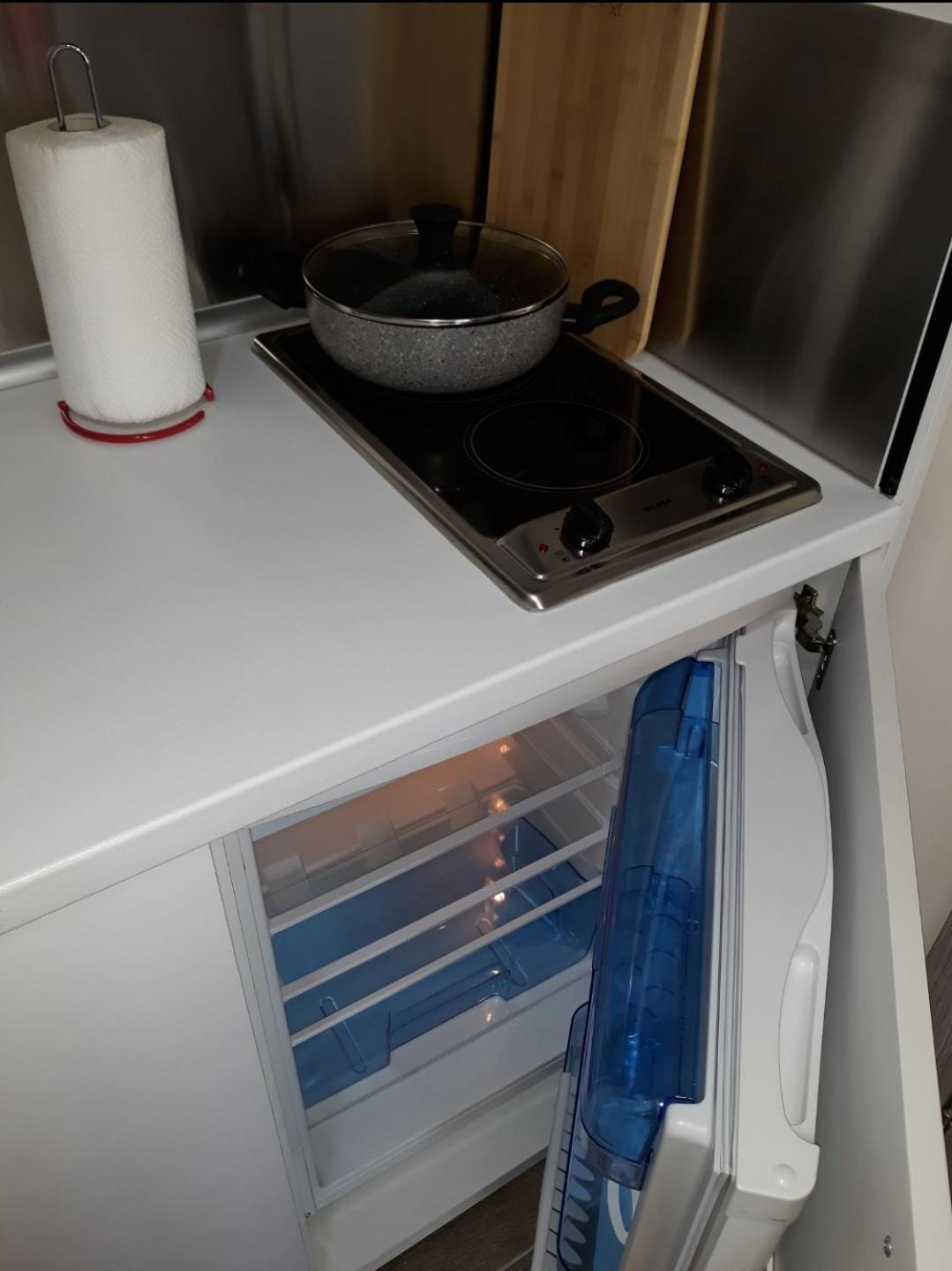 Dramamine2 Apartment *